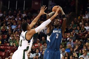 历史唯一加内特字母哥距垄断队史分板助断帽王仅差82抢断