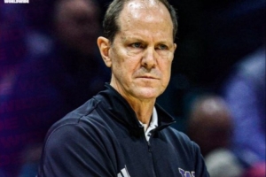 教练组变动！鹈鹕聘请前太阳助教霍普金斯担任助教及球员发展教练